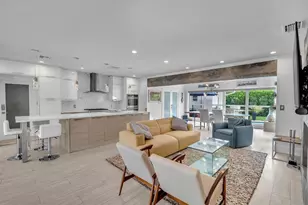 2212 NE 32nd Ave, Fort Lauderdale, FL 33305 - Photo 8