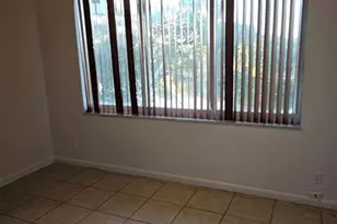 5335 NW 10th Ct, Plantation, FL 33313 - Photo 8