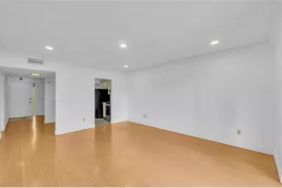 10762  La Placida Dr, Unit #7-306, Coral Springs, FL 33065 - Photo 8