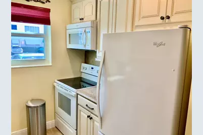 700  Bayshore Dr, Unit #13, Fort Lauderdale, FL 33304 - Photo 14