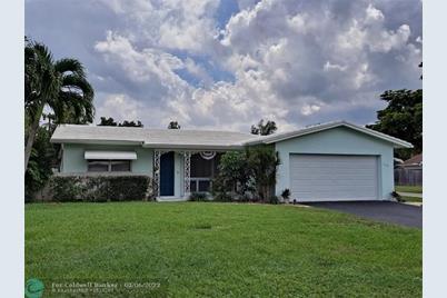1690 NW 43rd St - Photo 1