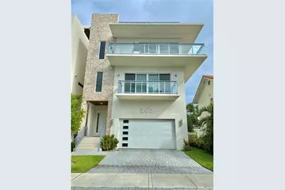 353  Desoto Street, Hollywood, FL 33019 - Photo 1