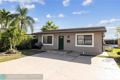 6102 NW 68th Ave - Photo 1