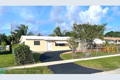 4961 NW 15th St, Lauderhill, FL 33313 - Photo 1