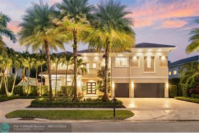 560  Coconut Palm Ter, Plantation, FL 33324 - Photo 1