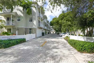 2685 NE 9th Ave, Unit #9, Wilton Manors, FL 33334 - Photo 1