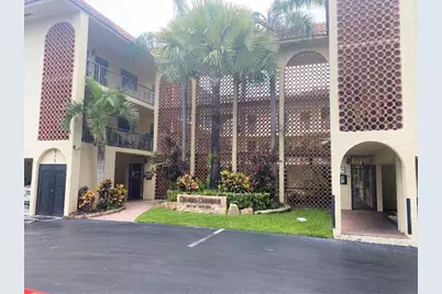 917 NE 16th Ave, Unit #12, Fort Lauderdale, FL 33304 - Photo 1
