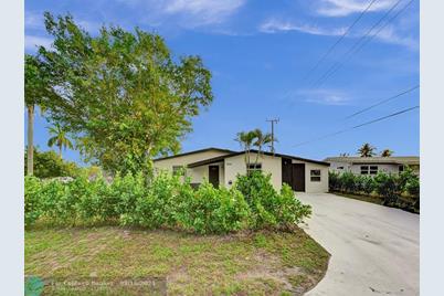 7060  Moseley St, Hollywood, FL 33024 - Photo 1