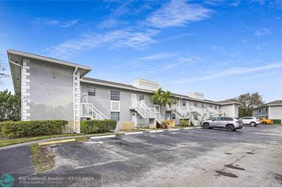 438 NE 210th Circle Ter, Unit #204-4B, Miami, FL 33179 - Photo 1