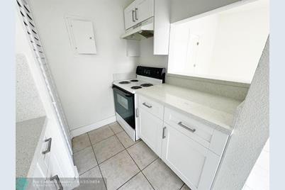 720 NW 4th Ave, Unit #3 - Photo 1
