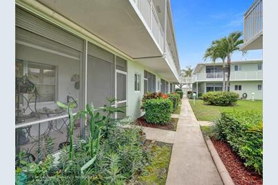 2100 NE 38th St, Unit #120, Lighthouse Point, FL 33064 - Photo 1