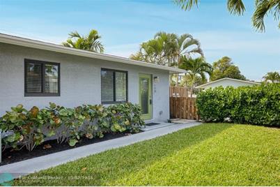 908 NE 23rd Dr, Unit #Front, Wilton Manors, FL 33305 - Photo 1