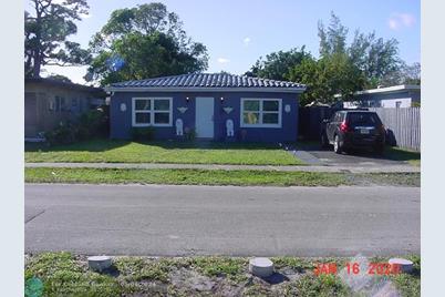 1433 NW 3rd - Photo 1