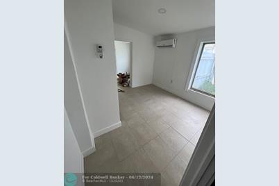 1031 NW 120th St - Photo 1