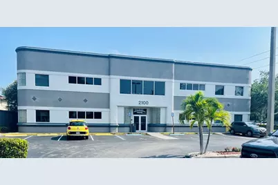 2100 NE 36th St, Unit #202, Lighthouse Point, FL 33064 - Photo 1