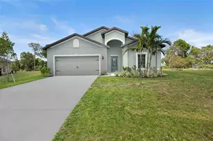 605 SE Delancey Ln, Port Saint Lucie, FL 34984 - Photo 1