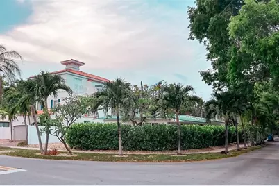 431-433 NE 15th Ave, Fort Lauderdale, FL 33301 - Photo 1