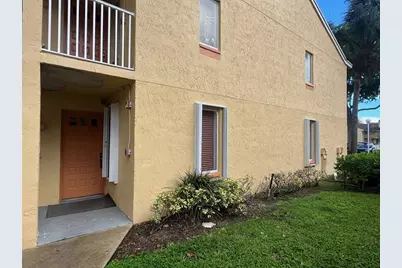 1122  Coral Club Dr, Unit #1122, Coral Springs, FL 33071 - Photo 1