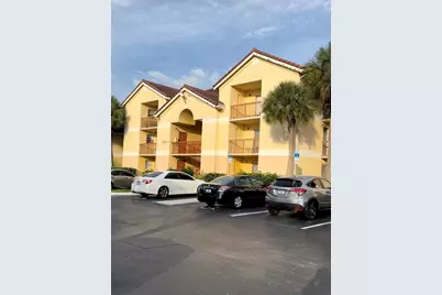 7640  Westwood Dr, Unit #418, Tamarac, FL 33321 - Photo 1