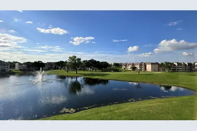 10207  Sunrise Lakes Blvd, Unit #301, Sunrise, FL 33322 - Photo 1