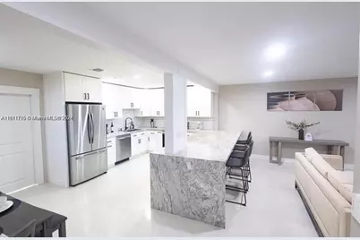 461 SE 1st Avenue #2, Pompano Beach, FL 33060 - Photo 1