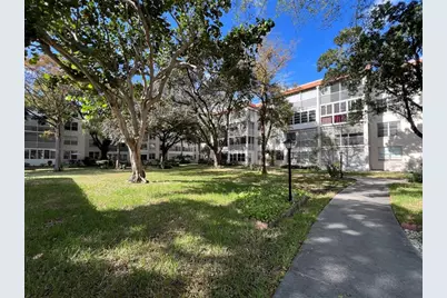 2650 NW 49th Avenue #424, Lauderdale Lakes, FL 33313 - Photo 1