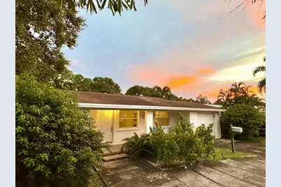 660 NE 33rd St, Oakland Park, FL 33334 - Photo 1