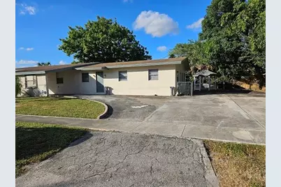 670 SW 28th Ter, Fort Lauderdale, FL 33312 - Photo 1