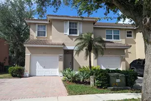 9119 NW 40th Pl, Sunrise, FL 33351 - Photo 1