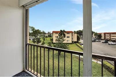 9720 S Hollybrook Lake Drive #301, Pembroke Pines, FL 33025 - Photo 1