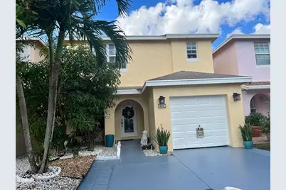 4045  Eastridge Dr, Deerfield Beach, FL 33064 - Photo 1