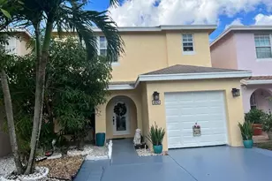 4045 Eastridge Dr, Deerfield Beach, FL 33064 - Photo 1