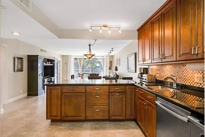 3621  Oaks Clubhouse Dr, Unit #206, Pompano Beach, FL 33069 - Photo 1