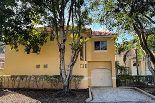 11285 Lakeview Dr, Coral Springs, FL 33071 - Photo 1