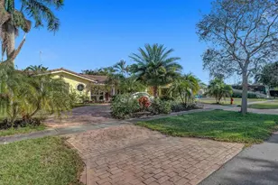 5850 NE 22nd Ave, Fort Lauderdale, FL 33308 - Photo 1