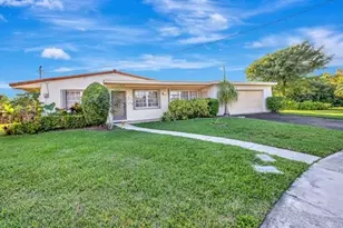 1178 Grant St, Hollywood, FL 33019 - Photo 1