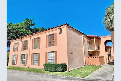 7230  Fairway Dr, Unit #F8, Miami Lakes, FL 33014 - Photo 1