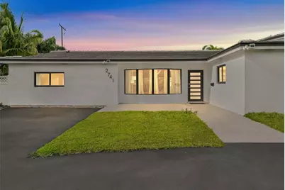 2741 NE 45th St, Lighthouse Point, FL 33064 - Photo 1