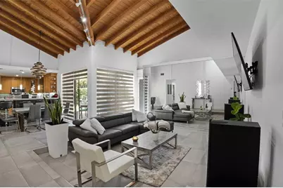 8125 Royal Palm Court #2, Tamarac, FL 33321 - Photo 1