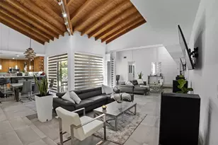 8125 Royal Palm Ct, Tamarac, FL 33321 - Photo 1