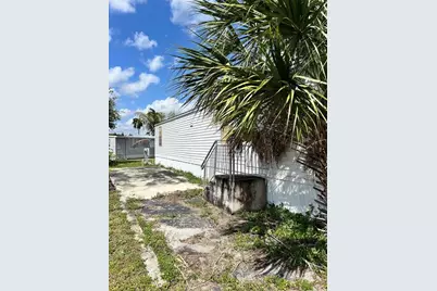 8517 SW 17th Ct, Davie, FL 33324 - Photo 1