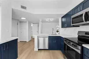 876 NW 92nd Ave, Plantation, FL 33324 - Photo 1