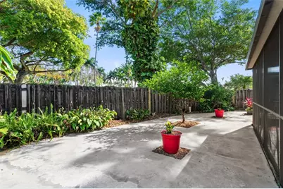 501  Danville Ter, Davie, FL 33325 - Photo 1