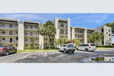 9450  Poinciana Pl, Unit #215, Davie, FL 33324 - Photo 1