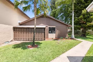 2146 Nova Village Dr, Davie, FL 33317 - Photo 1