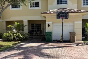 7644 S Stonecreek Circle, Hollywood, FL 33024 - Photo 1