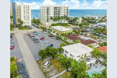 3220 NE 7th Pl, Pompano Beach, FL 33062 - Photo 1