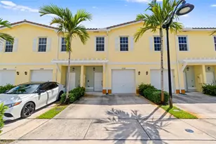 1102 NW 40th Way, Lauderhill, FL 33313 - Photo 1