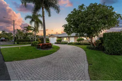949 NE 24th Ave, Pompano Beach, FL 33062 - Photo 1