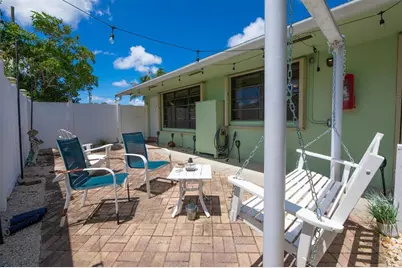 805 NE 40th St, Unit #3, Oakland Park, FL 33334 - Photo 1